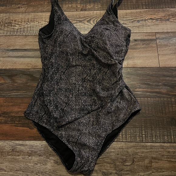 Byron Blue Australia one piece size 12 - Picture 2 of 11